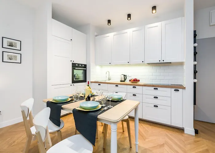 Chwaliszewo Elegant With Balcony In By Renters *