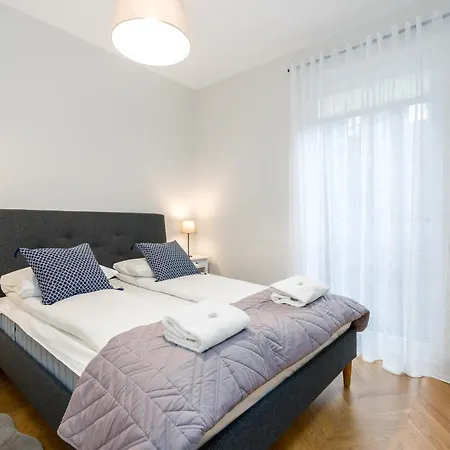 Appartement Chwaliszewo Elegant With Balcony In By Renters Poznań