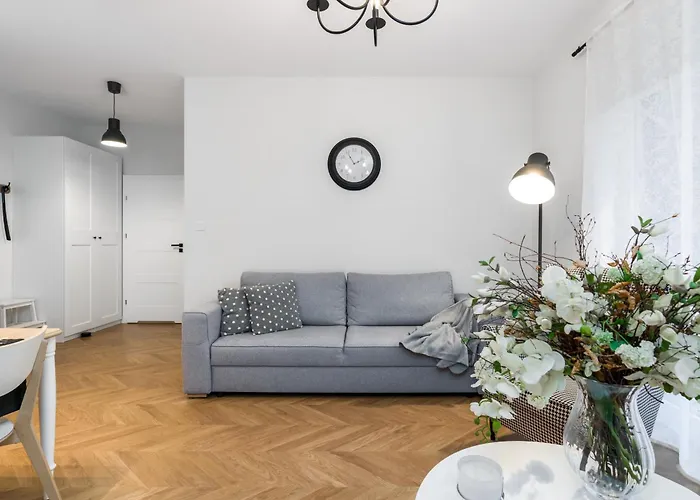 Chwaliszewo Elegant With Balcony In By Renters Appartamento Poznań