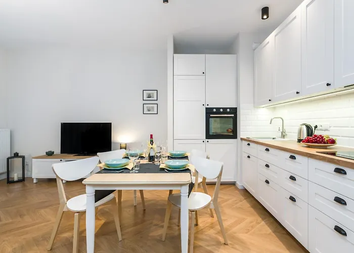 Appartamento Chwaliszewo Elegant With Balcony In By Renters Poznań