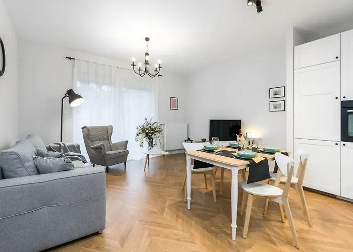 Appartamento Chwaliszewo Elegant With Balcony In By Renters Poznań